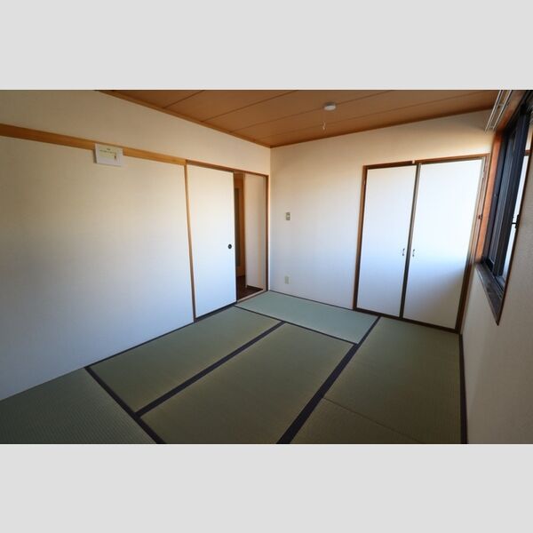 その他 (和室(和室も寝転がれて良いものですよ♪))