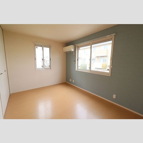 その他 (洋室(エアコン付、デザインクロス仕様))