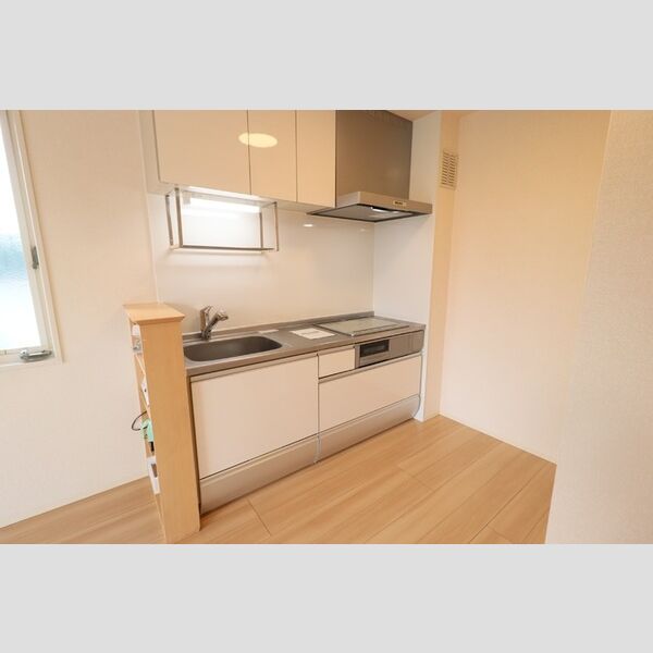 キッチン (システムキッチン(3口IH、グリル、浄水器付き))