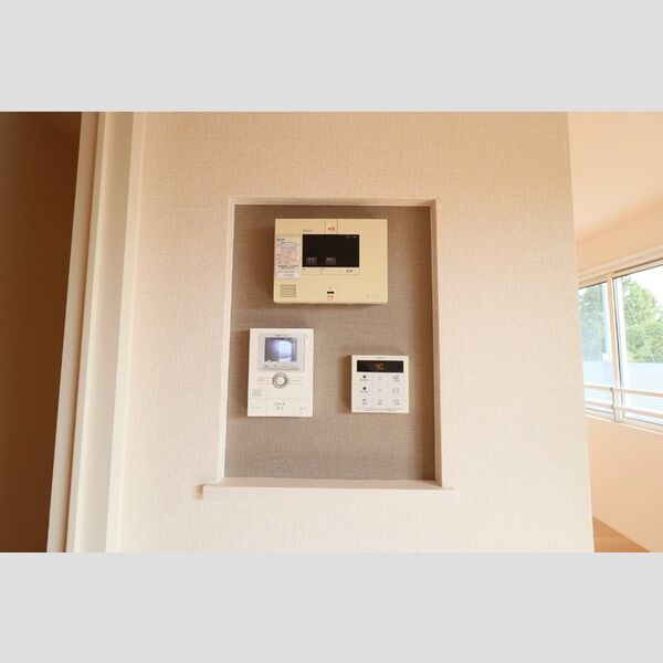 その他設備 (SECOMホームセキュリティ標準搭載、カラーモニター付インターホン(録画機能付))