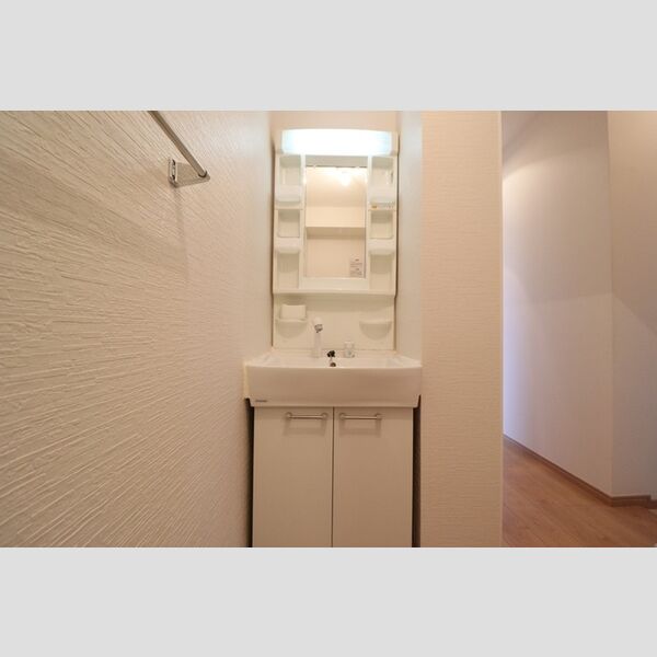 洗面所 (洗髪洗面化粧台)