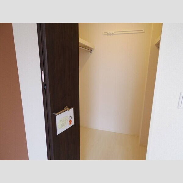 収納 (ウォークインクローゼット仕様)