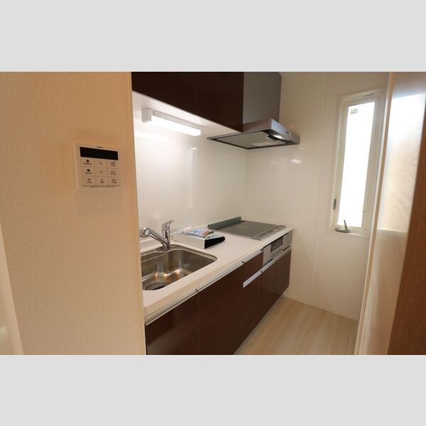 キッチン (システムキッチン(3口IH、グリル、浄水器付))