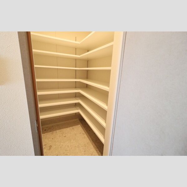 玄関 (シューズクローク)