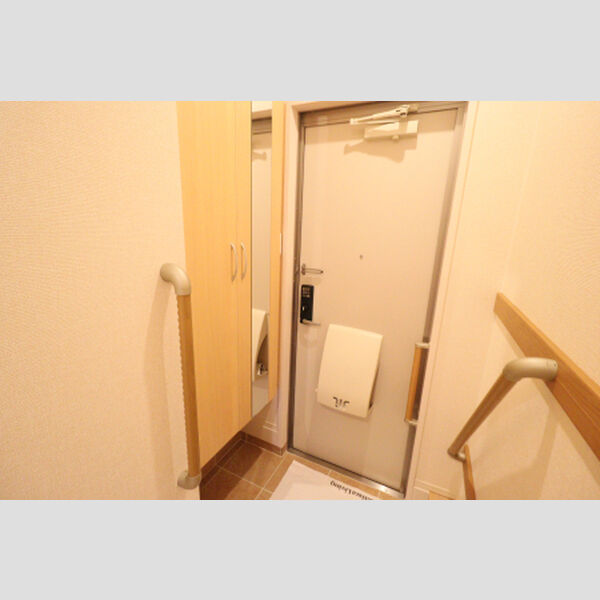 玄関 (トールタイプシューズボックス(姿見鏡付))