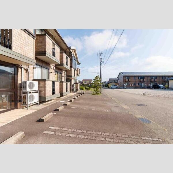 駐車場 (駐車場)