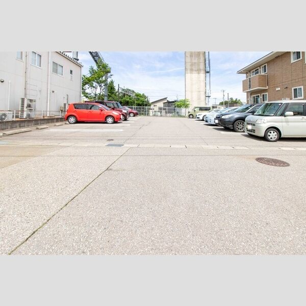 駐車場 (駐車場)