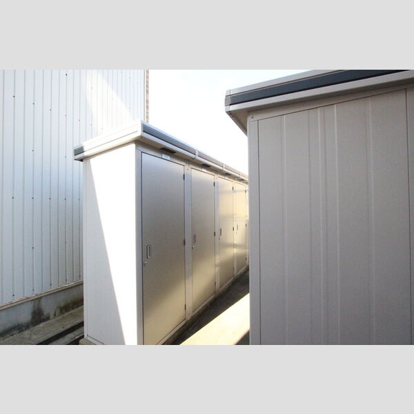 現地周辺 (トランクルーム)