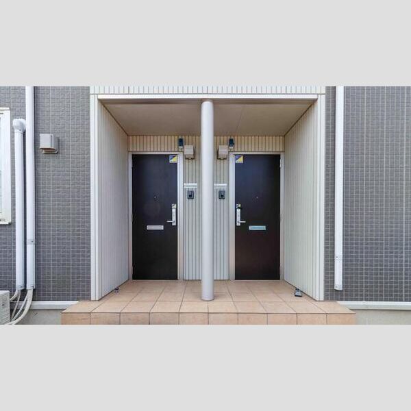 エントランス (エントランス)