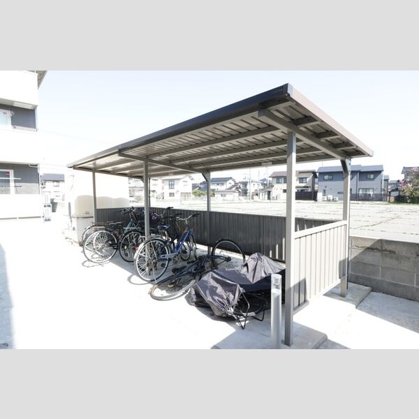 現地周辺 (203・駐輪場)