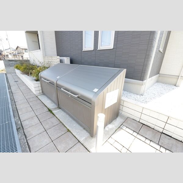 現地周辺 (203・ごみBOX)