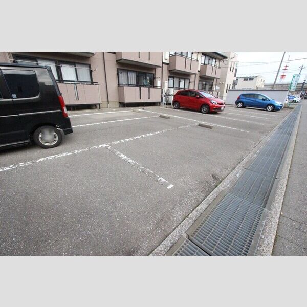 駐車場 (駐車場)
