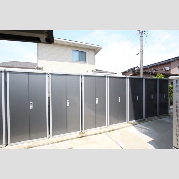 現地周辺 (トランクルーム)