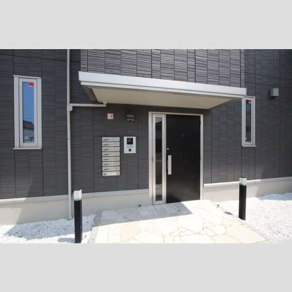 エントランス (エントランス)