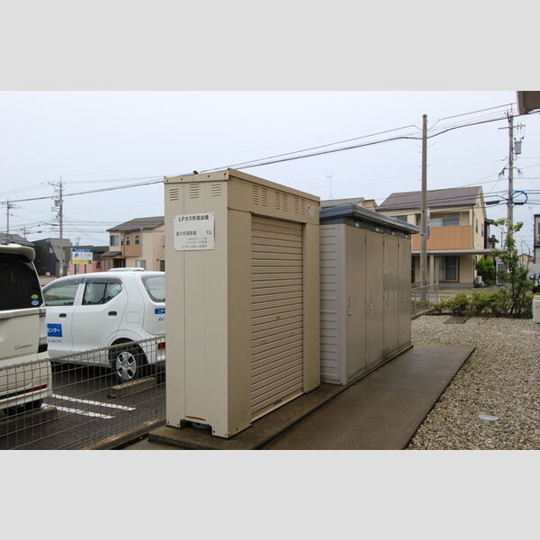 現地周辺 (トランクルーム)