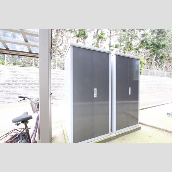 現地周辺 (トランクルーム)