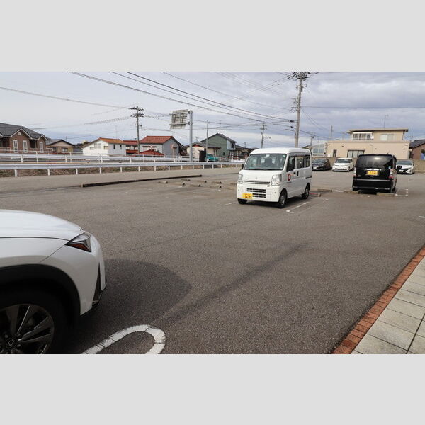 駐車場 (駐車場)