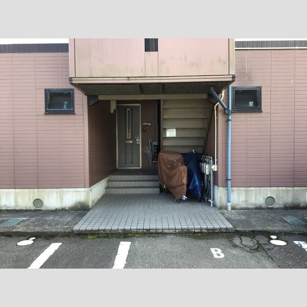 エントランス (エントランス)