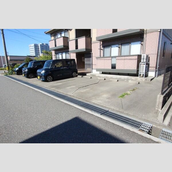 駐車場 (駐車場)