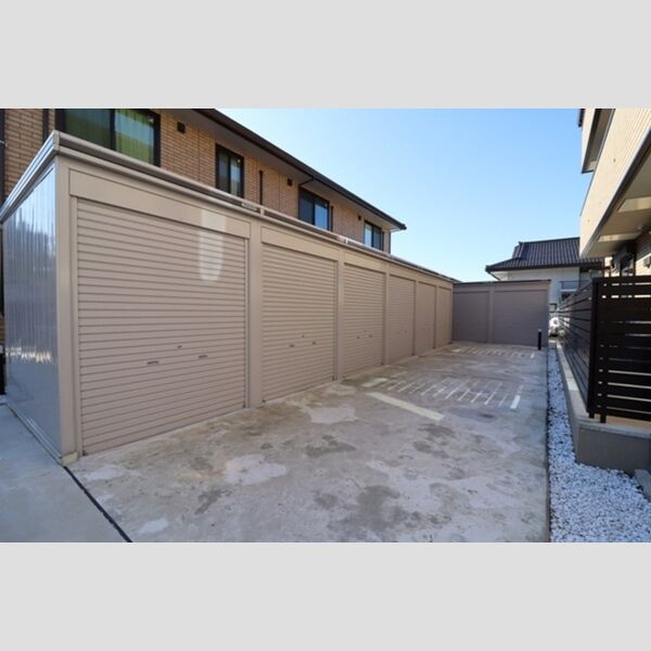 現地周辺 (物置)