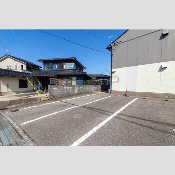 駐車場 (駐車場)