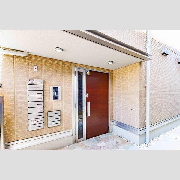 エントランス (エントランス)