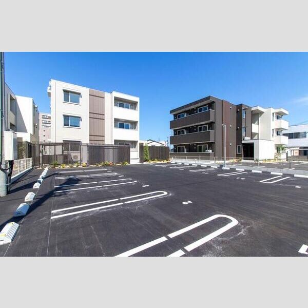 駐車場 (駐車場)