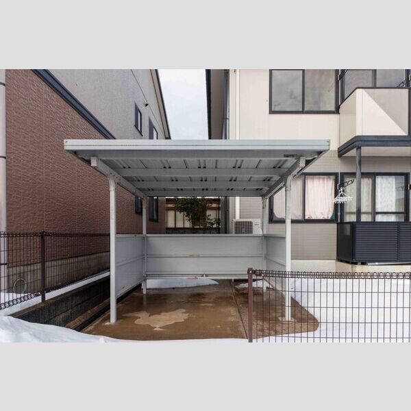 現地周辺 (駐輪場)