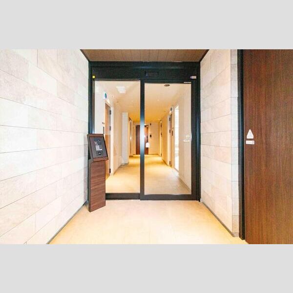 エントランス (エントランス)