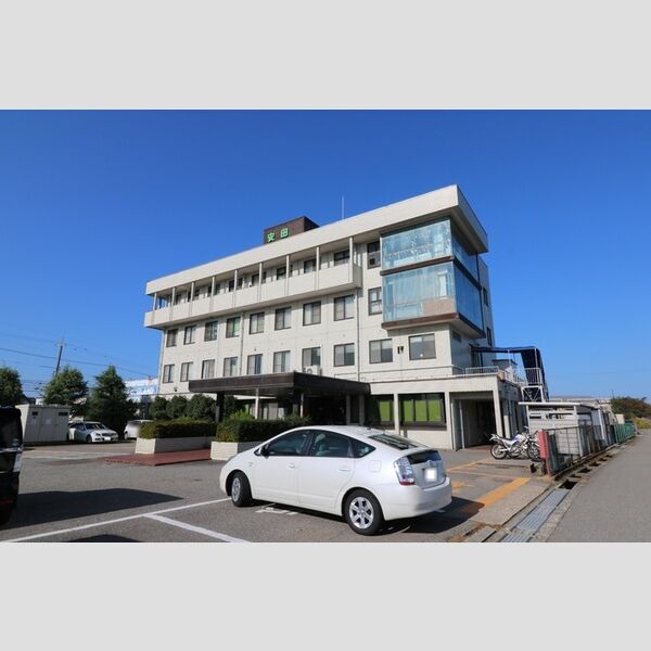 現地周辺 (①医療法人社団安田内科病院)