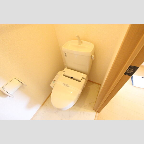 トイレ (温水洗浄暖房便座)