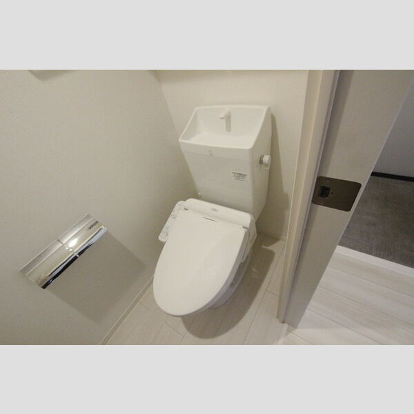 トイレ (温水洗浄暖房便座)