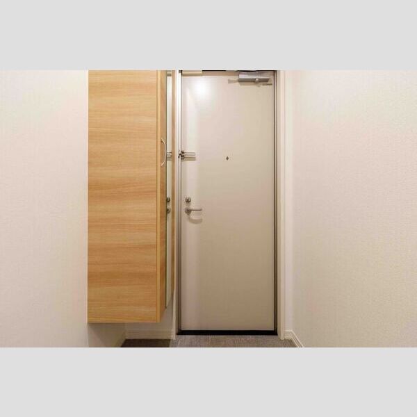 玄関 (202・玄関)