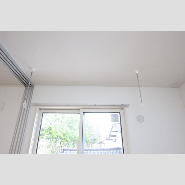 その他 (室内物干)