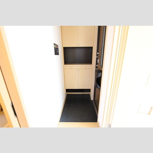 玄関 (玄関)
