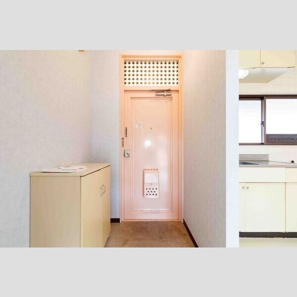 玄関 (202・玄関)