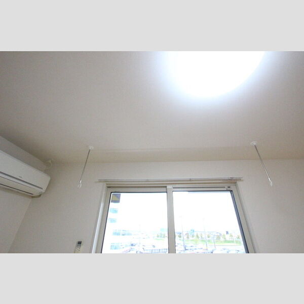 その他 (室内物干し)