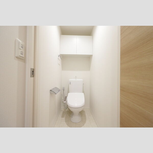 トイレ (206・トイレ)