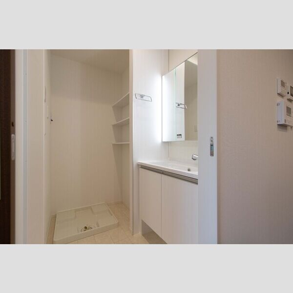 洗面所 (201・洗面所)