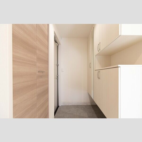 玄関 (101・玄関)