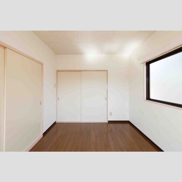 その他 (205・洋室)