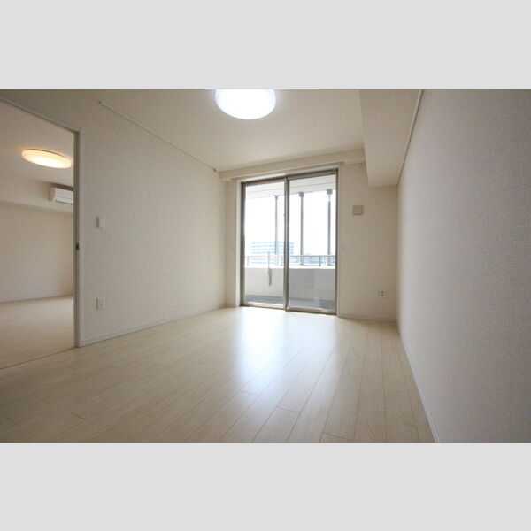 その他 (洋室①)