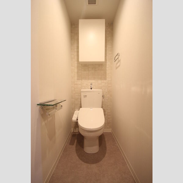 トイレ (205　温水洗浄暖房便座)