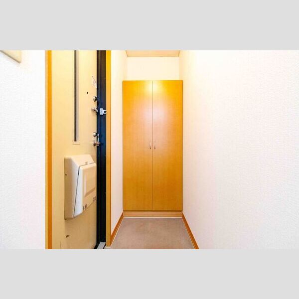 玄関 (101・玄関)