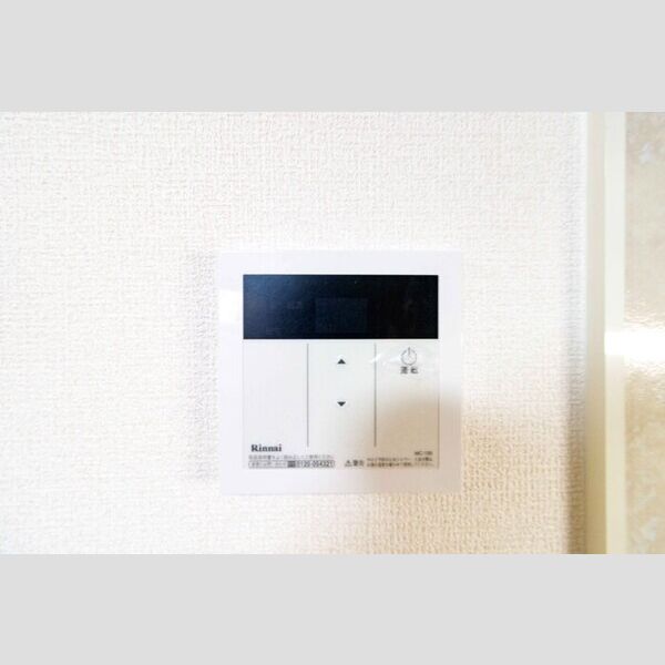 その他 (105・給湯器パネル)