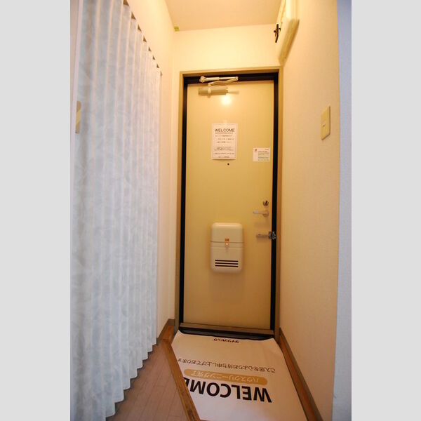 玄関 (202　玄関)