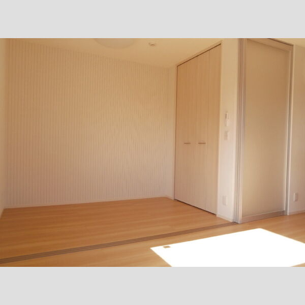 その他 (洋室)