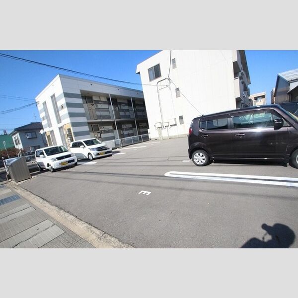駐車場 (駐車場)