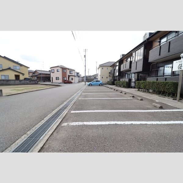 駐車場 (駐車場)