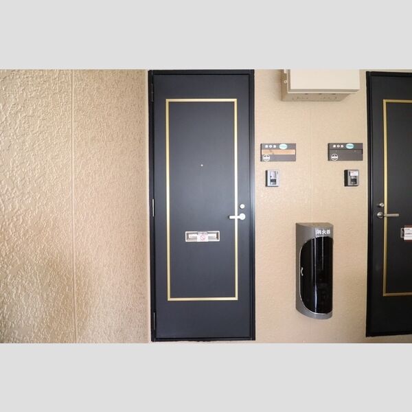 エントランス (エントランス)